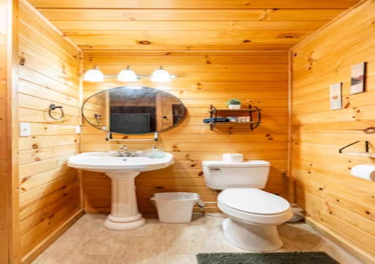 Lazy Bear Cabin Near Nantahala Outdoor Center And Брайсън Сити Екстериор снимка